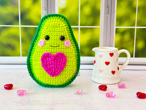 Mini Avocado Kawaii Cuddler®