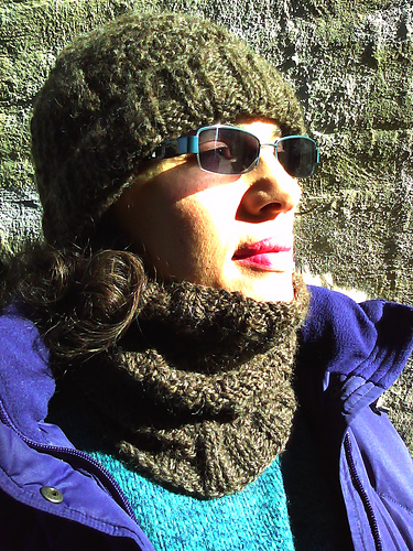 Triandia Neck Warmer photo 1