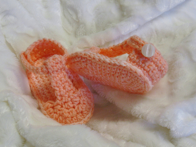 Ravelry 66 T Bar Baby Sandals Pattern By 3petitesmailles