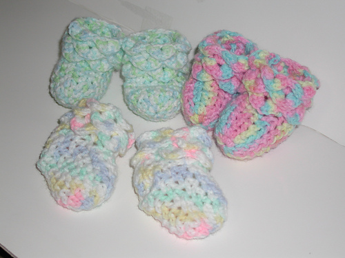 Crocodile Stitch Baby Booties photo 12