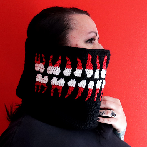 Ravelry Teeth pattern by Alexis Sixel