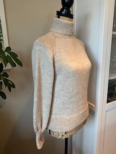 Classic høyhalset genser - Anne-Britt Engen