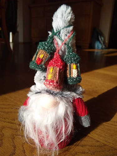 Acorn Lantern photo 2