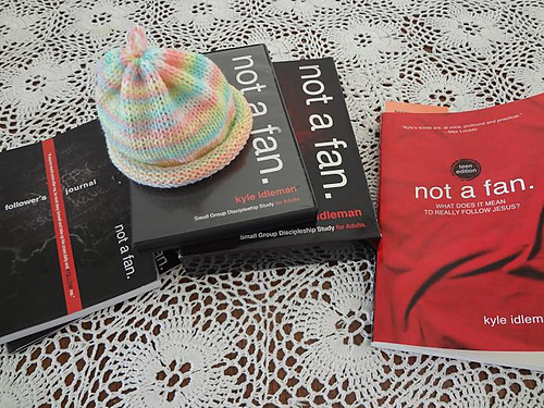Super Simple One Hour Baby Hat photo 2