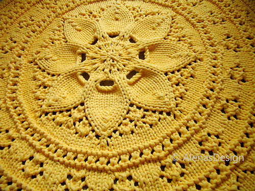 Ravelry: Floral Lace Rug pattern by Alena Byers