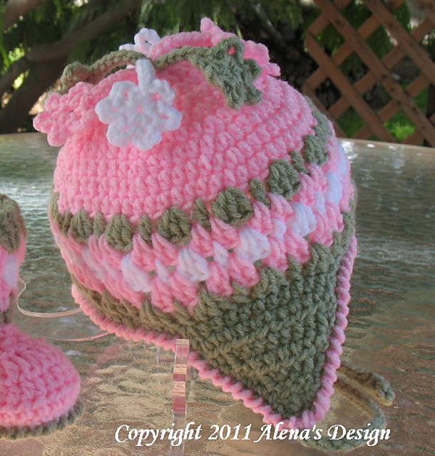 Ravelry Blossom Hat pattern by Alena Byers