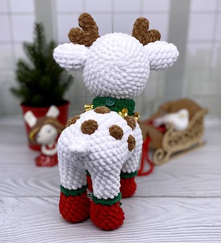 Ravelry: Rudolph the Red-Nosed Reindeer pattern by Alena Titova