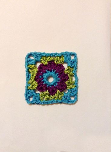 The Happy Blossom Granny Square photo 5