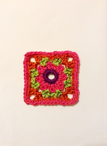 The Happy Blossom Granny Square photo 4