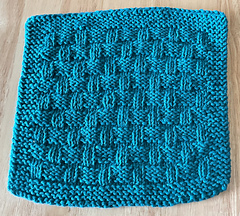 Front of 8 1/2 inch Basketweave Washcloth
Copyright 2025 by Alice Kalush