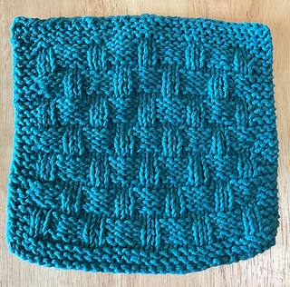 Front of 7 inch Basketweave Washcloth
Copyright 2025 by Alice Kalush