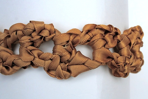Crocheted Wedding Garter photo 2
