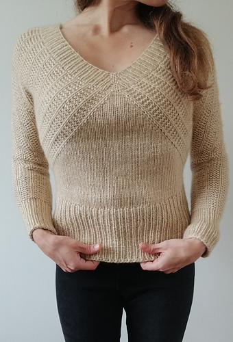 Ravelry: Top Down (Almost) Seamless Pull pattern by Norah Gaughan