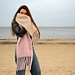 Oversized scarf with fringe pattern