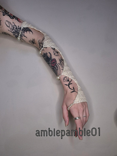 Pearly Arm Warmers