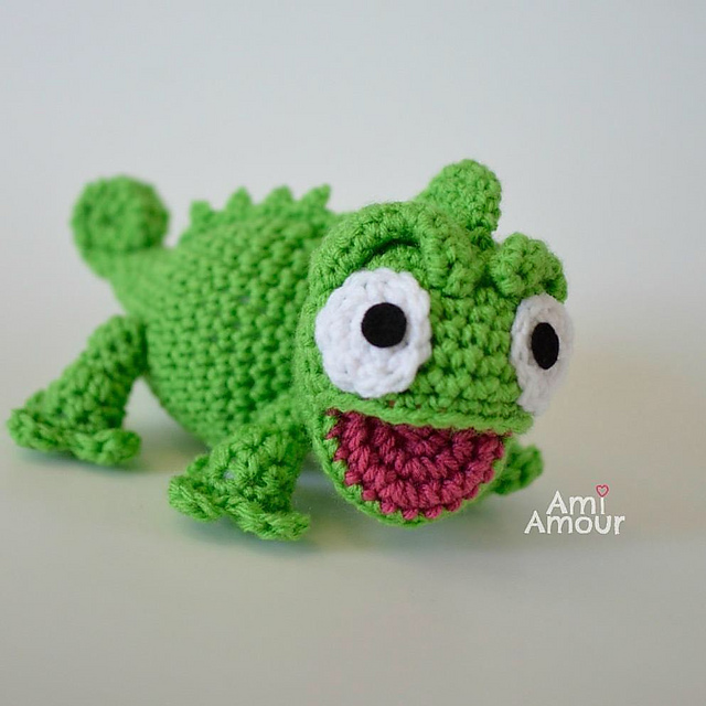 chameleon plush pattern