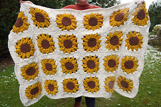 Ravelry: Sunflower Squish Rug & Blanket pattern by Meema Makes