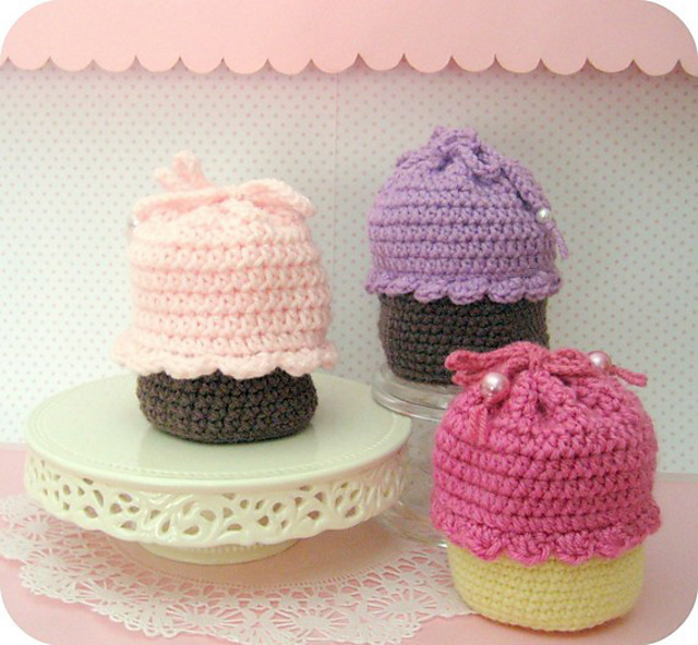 rhinestone cupcake purse