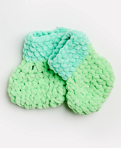 Afternoon Stroll Baby's Bonnet and Booties photo 4
