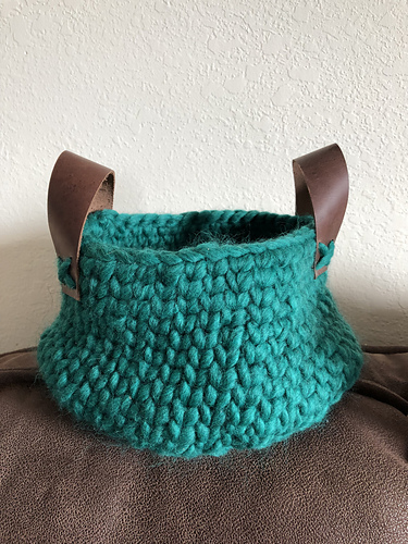What's in your Crochet Basket? photo 2