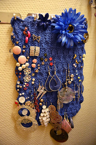 Øredobboppheng // Holder for earrings photo 4