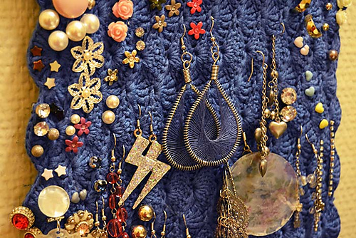 Øredobboppheng // Holder for earrings photo 5