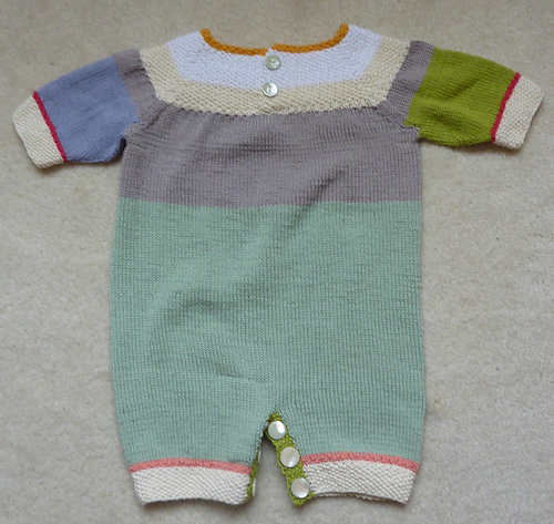 b2-18 jumpsuit and socks photo 2