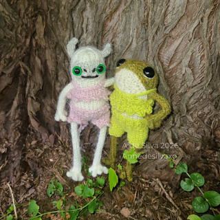 Yeti, frog and outfits both knit with Garnstudio Drops Alpaca and 2.75mm needles