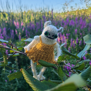 Thimble again in the Sunshine Dress