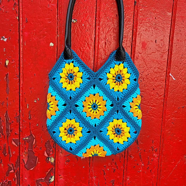 Marguerite Granny Bag