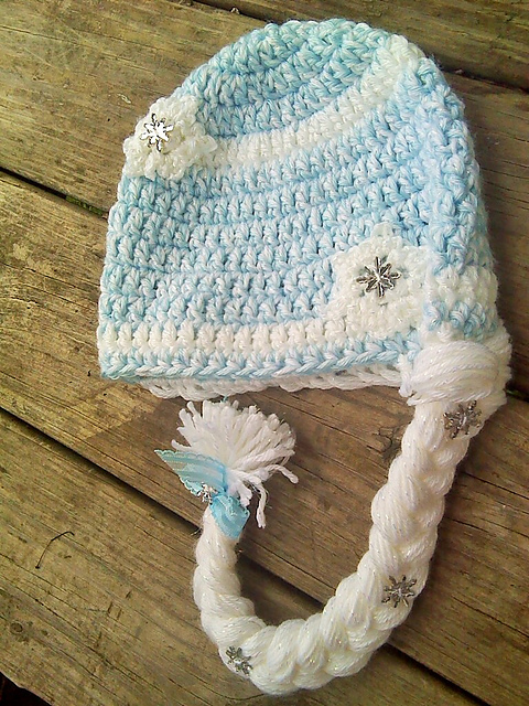 Ravelry: Queen Elsa Hat with Braid 