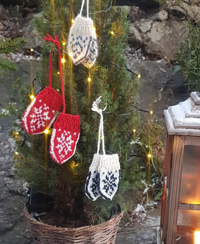 Mini Mittens photo 2