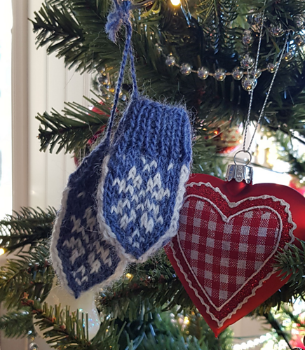 Mini Mittens photo 4