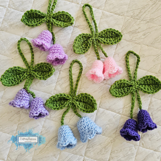 Bell Flower Bag Charm Crochet Pattern by Crafting Happiness