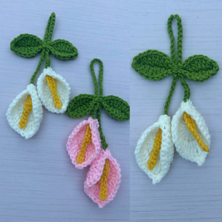 Calla Lily Flower Bag Charm Crochet Pattern by Crafting Happiness