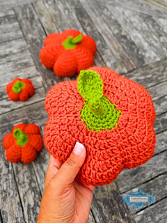 Amigurumi Crochet No Sew Pumpkins by Crafting Happiness