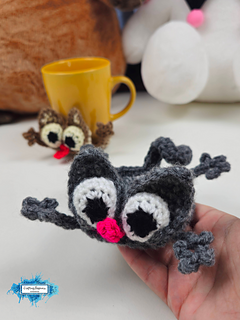 Splattered Cat Coaster Easy Crochet Pattern By Crafting Happiness