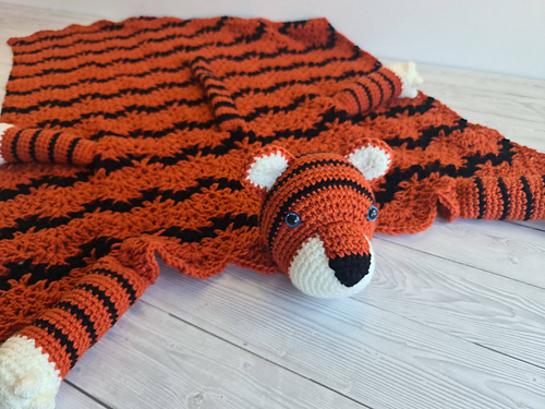 Ravelry: Jungle Tiger Baby Blanket pattern by Crafting Happiness