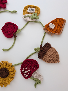 Ravelry: Feels Like Autumn Garland pattern by Alexis Pera