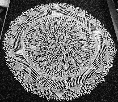 Plastikk Doilie - BJLaValle