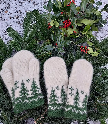 Ravelry: TaigaVotter pattern by StrikkeBea