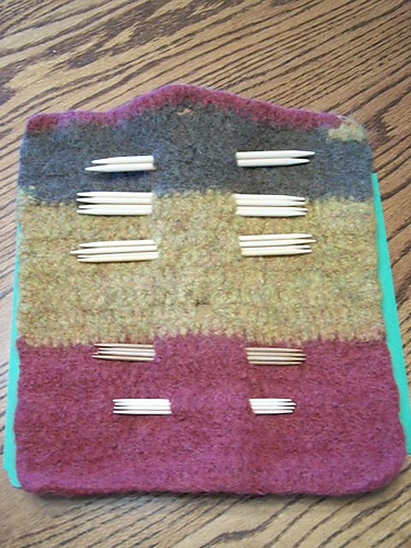 Felted Needle Holder photo 2