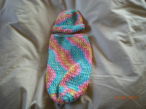 Preemie Cuddler & Matching Hat photo 2