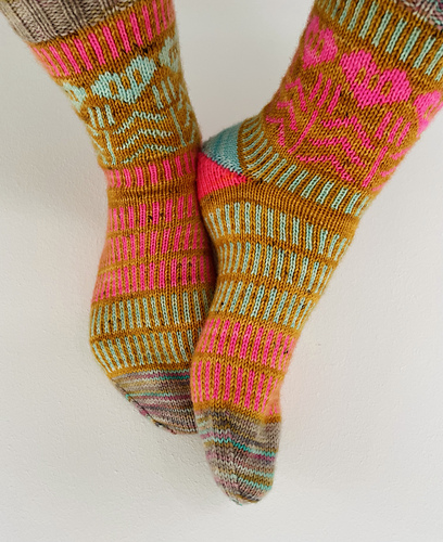 Be Different Socks photo 1