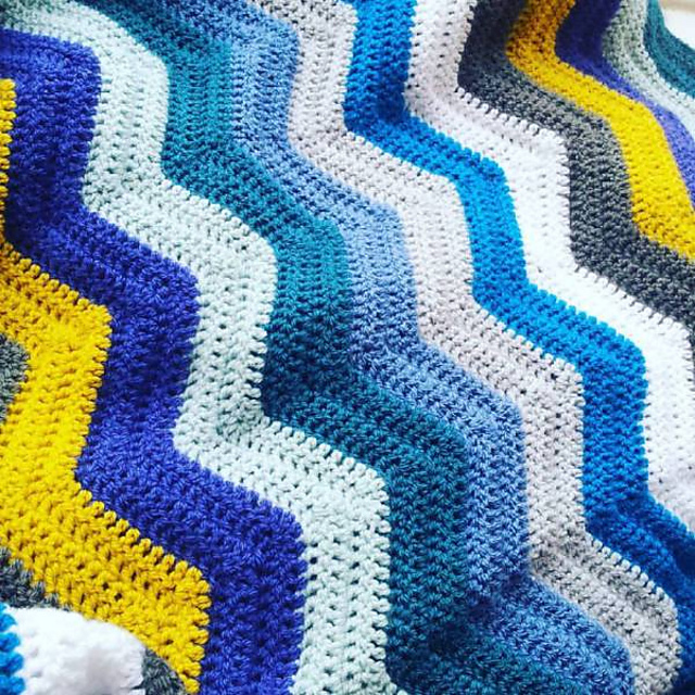 Ravelry Quick Zig Zag Blanket pattern by Bethany Reynolds