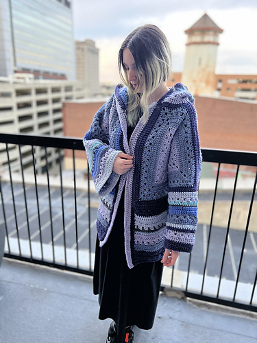 6-Day Hexagon Cardigan photo 3