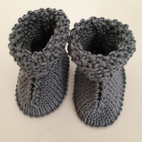 Ravelry Baby Hug Boots pattern by marianna mel