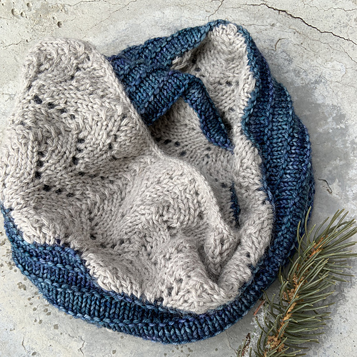 Vex Hearts Percy Cowl - Sabrina Thomson