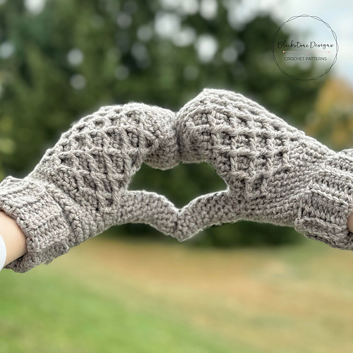 Tumbledown Mittens photo 2