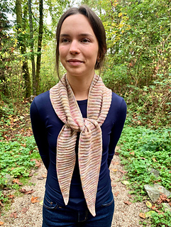 Medium Crescent (4 and 8-row shaping)